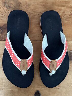 ⭐LN - LL BEAN FLIP FLOPS in Orange, size 7M ⭐